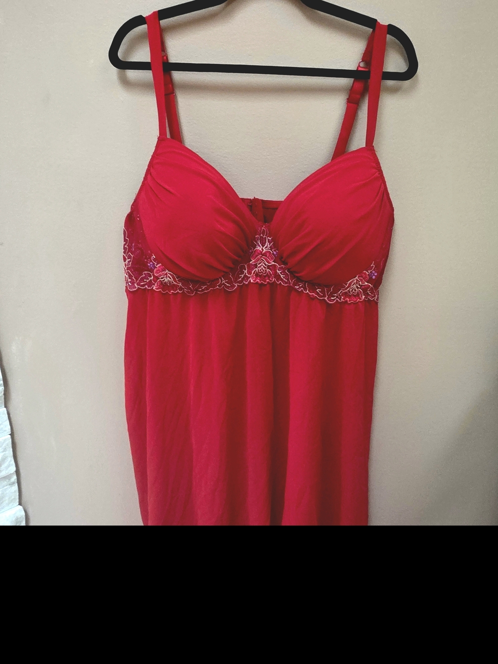Vintage Plus-Sized Red Embroidered Chemise With Panty